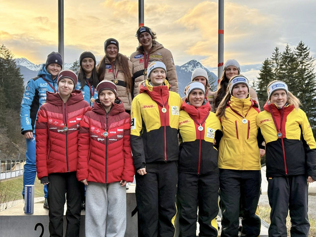 Damen Doppel Platz 1-6: Lina Riedl / Anna Lerch fuhren auf Rang 1 und  Lena Zimmermann / Lara Zimmermann erreichten Rang 3.